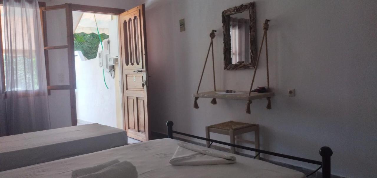 Athina Studio Apartments Kerveli Екстериор снимка