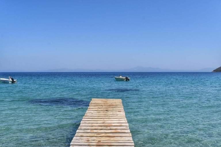 Athina Studio Apartments Kerveli Екстериор снимка