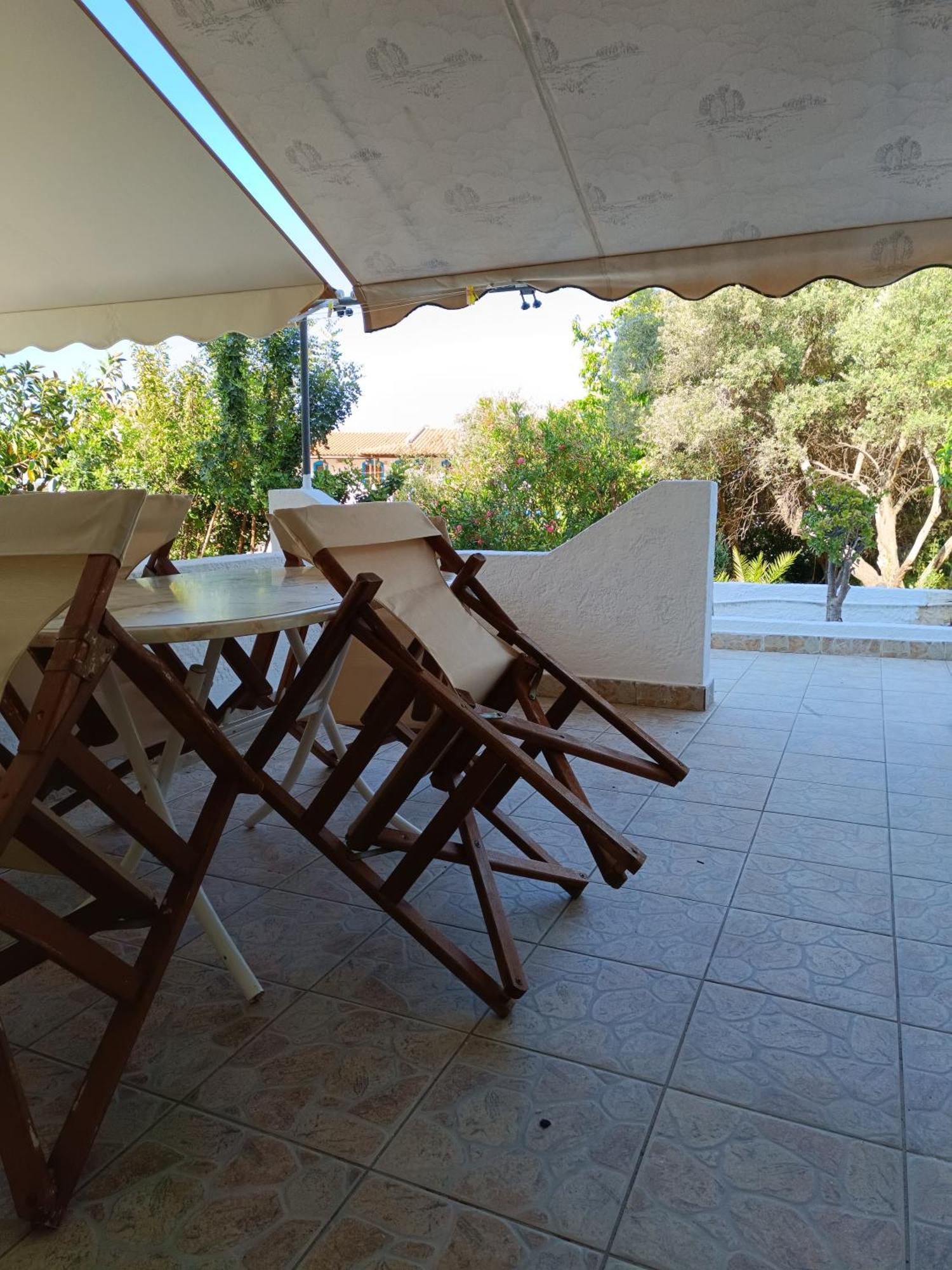 Athina Studio Apartments Kerveli Екстериор снимка